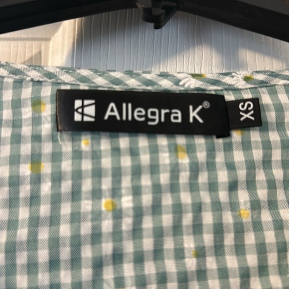 Spring dress - Picture 5 of 5